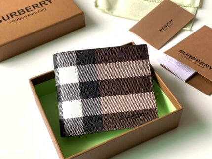 Burberry Wallet 23